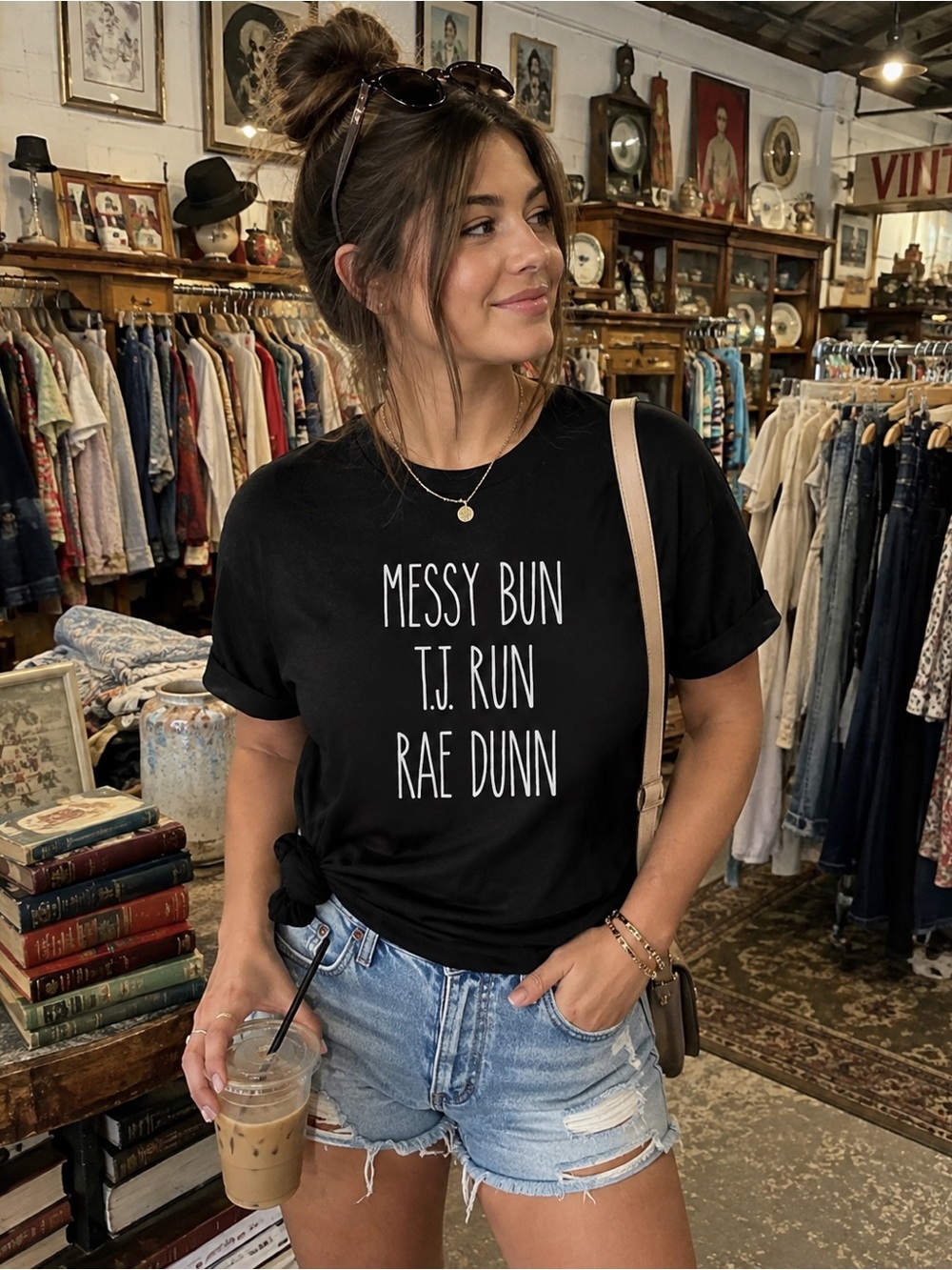 MESSY BUN TJ RUN RAE DUNN Black Graphic T-shirt 🖤